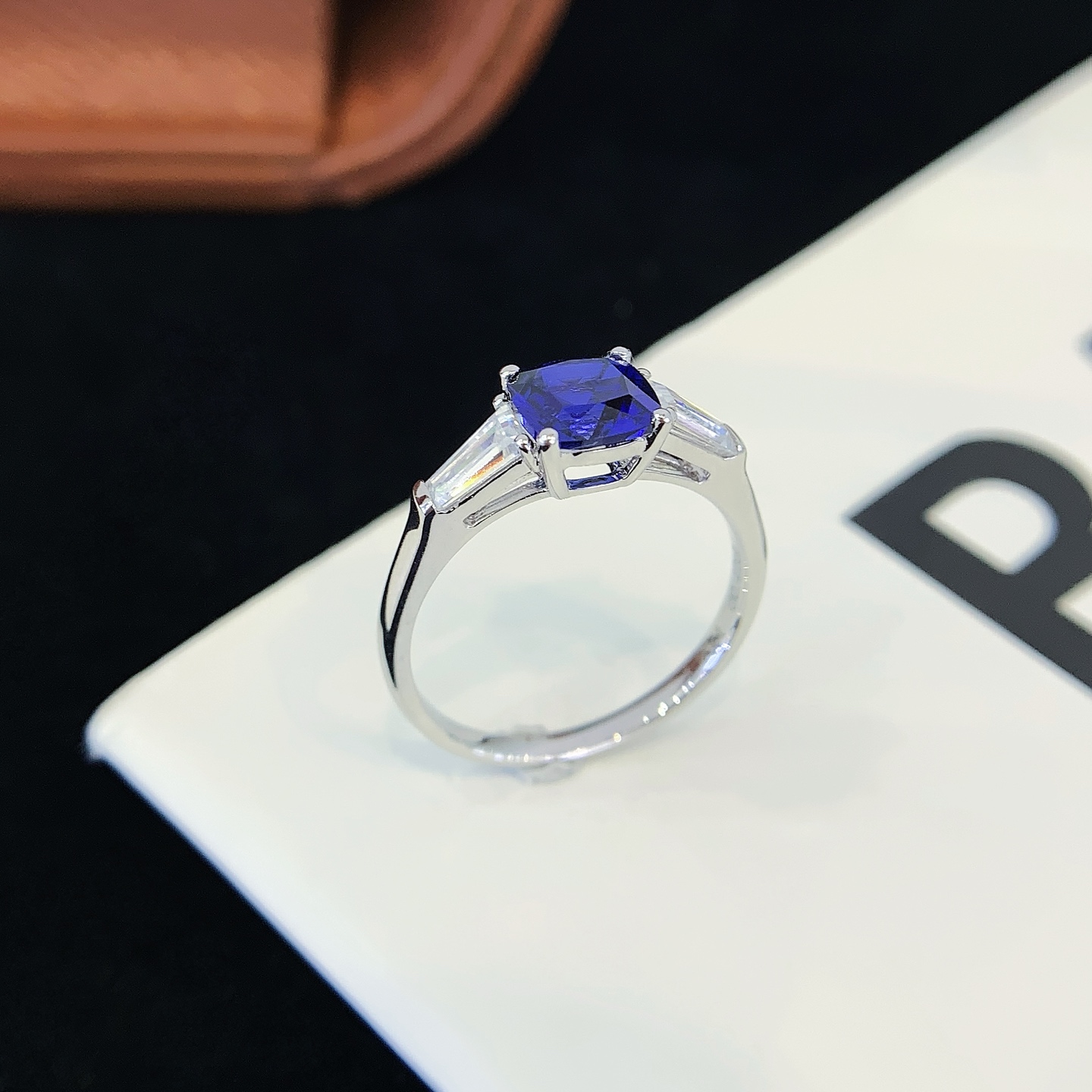 New Arrival Three Stones Vvs Baguette Cut Moissanite Diamond & Lab Grown Sapphire Engagement Ring for Women 3