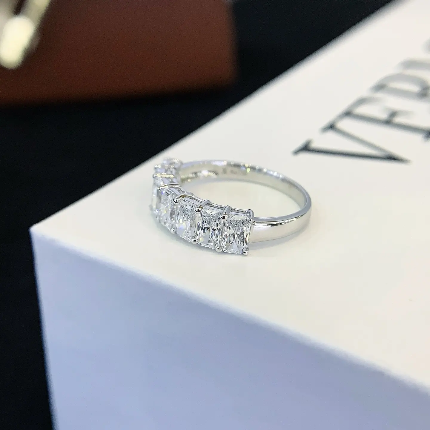 Comfortable Jewelery Company 5