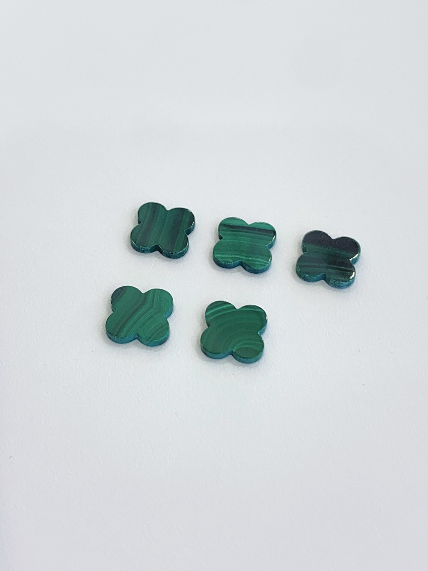 20mm Top Quality Natura White MOP Tiger Eye Turquoise blue Black Red Agate Lucky Four Leaf Clover Loose Bead for DIY Jewelry 7
