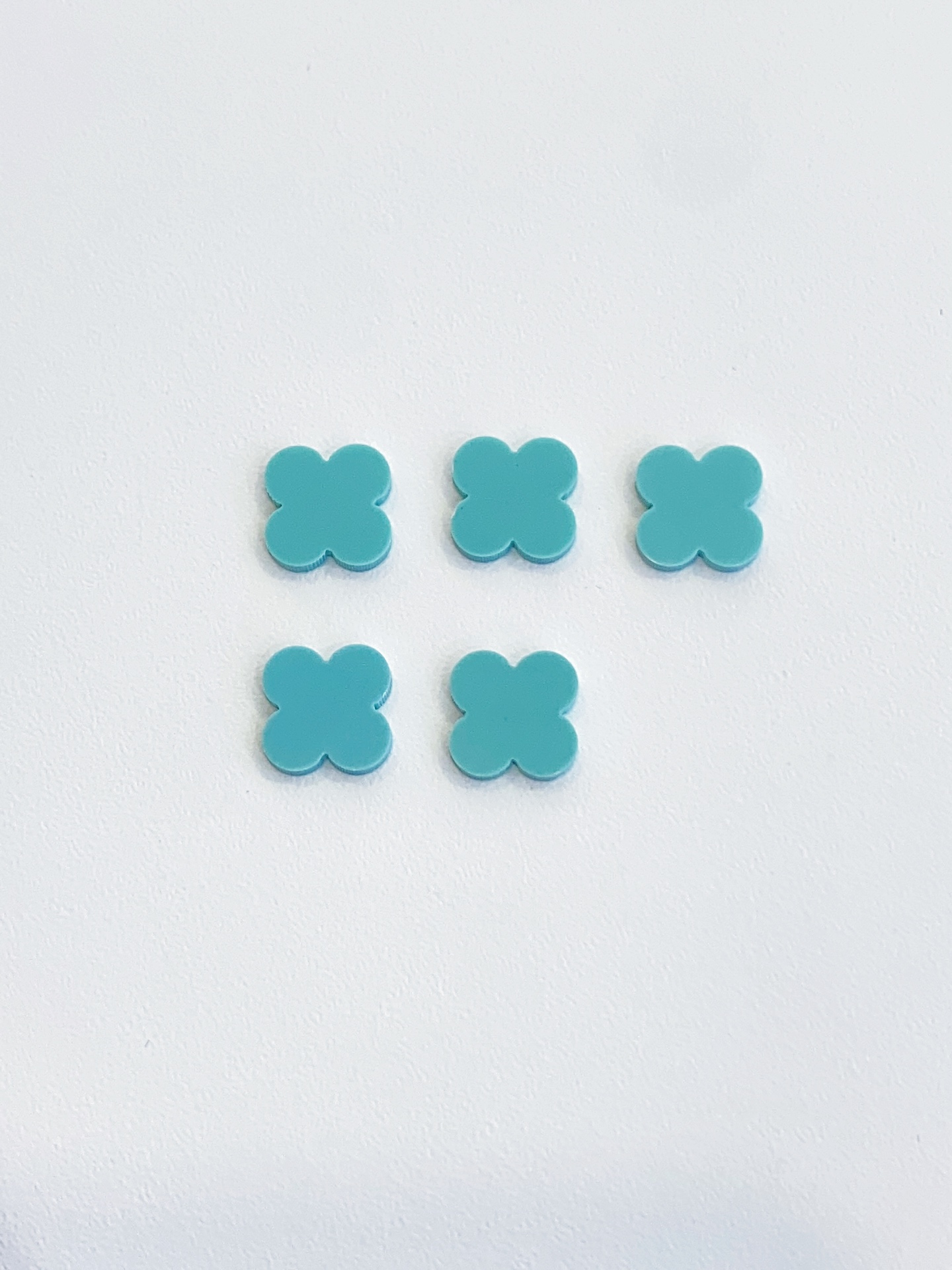 20mm Top Quality Natura White MOP Tiger Eye Turquoise blue Black Red Agate Lucky Four Leaf Clover Loose Bead for DIY Jewelry 3