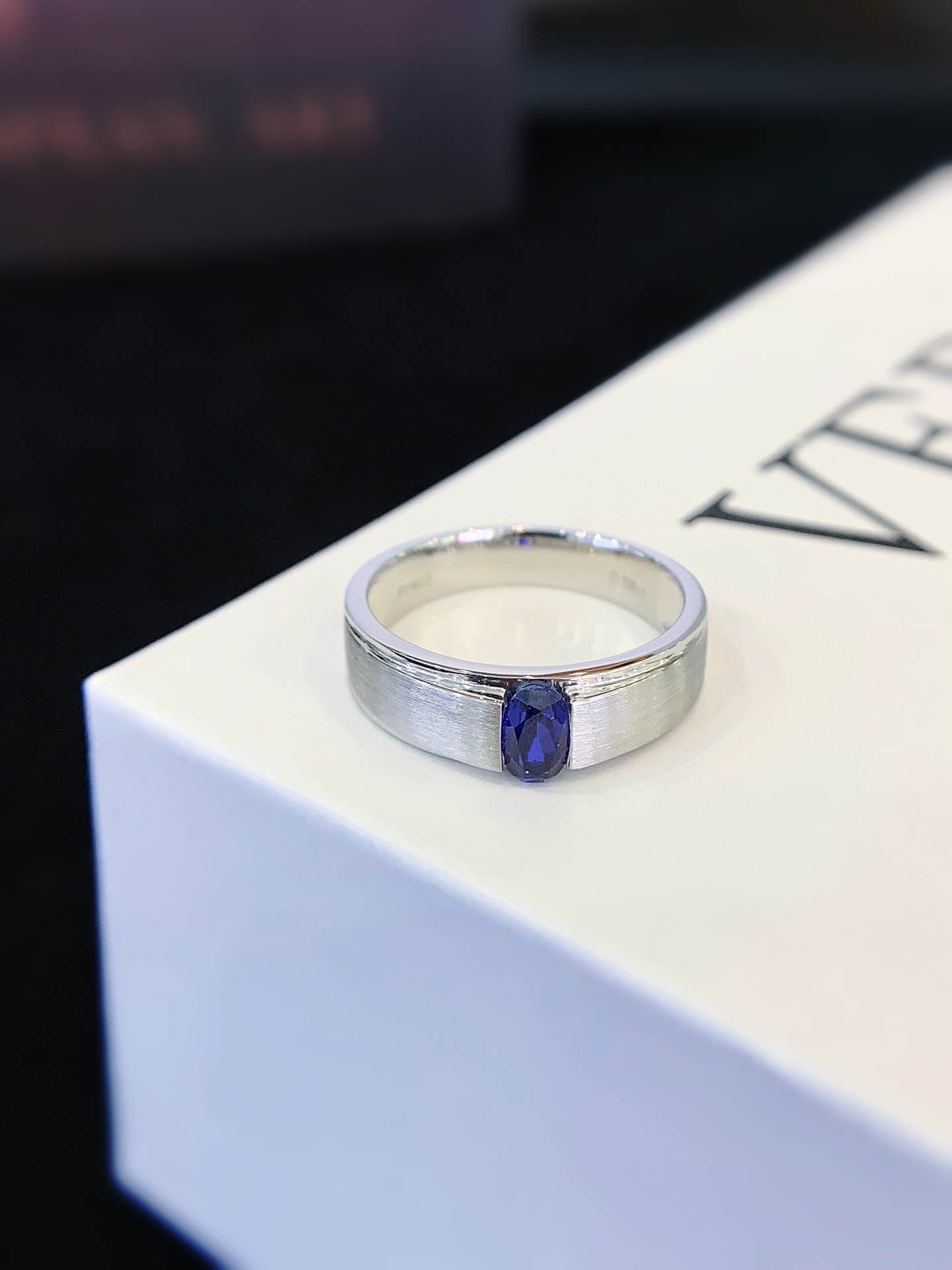 Personalized Lab Grown Gemstone Ring for Men PT950 White Gold Engagement Ring With Lab Sapphire