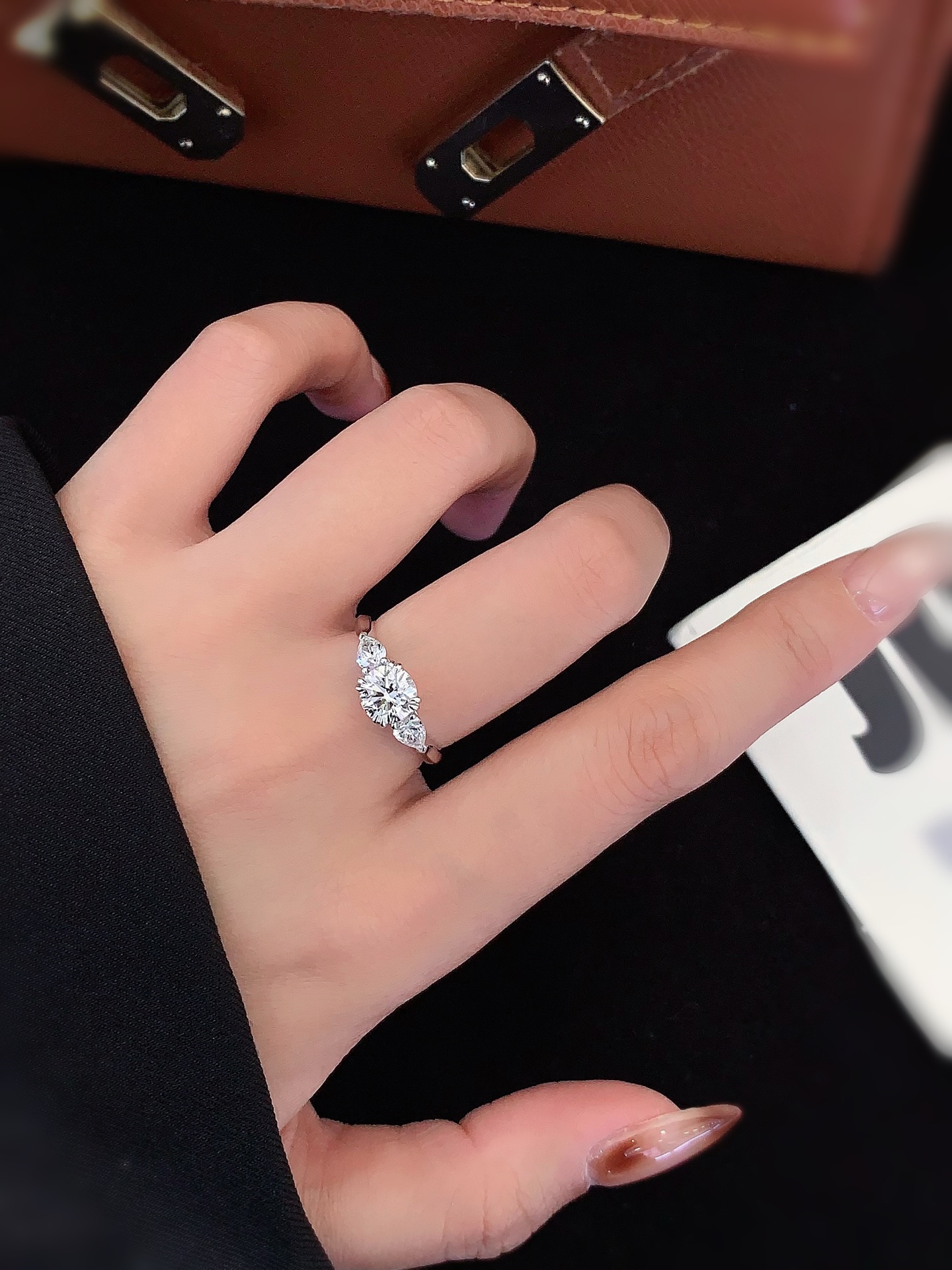Round/Pear Cut Lab Diamond 3 Stones Engagement Rings D Color VVS1 18K White Gold Anniversary Wedding Promise Rings for Women 3