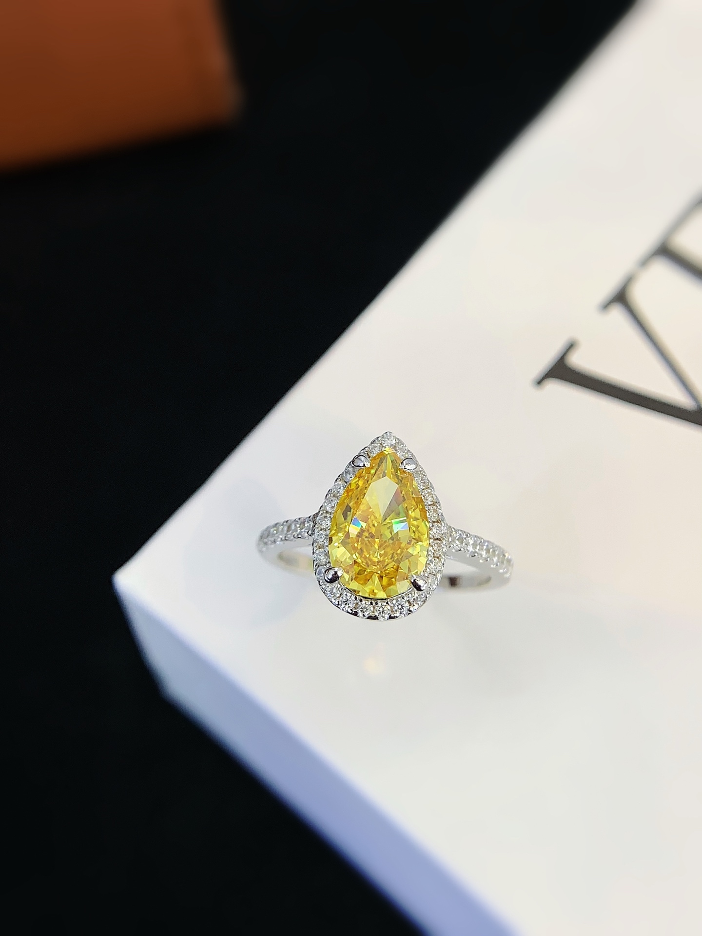 Yellow Gemstone Pear Shape Moissanite Rings S925 Silver Gemstone Promise Engagement Band Wedding Ring for Women Girls 6