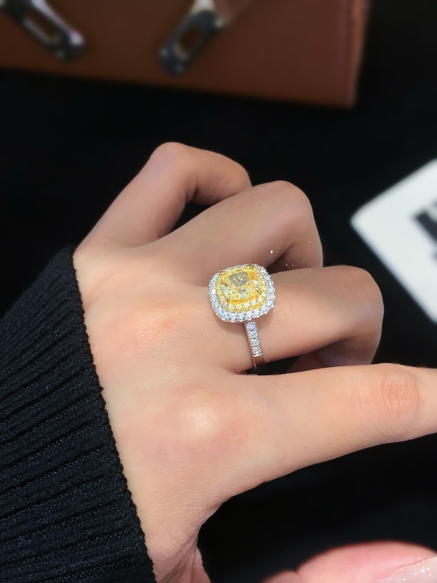 S925 Pure Silver Yellow Lab Gems Luxury square Bag Full Diamond Ring e Flower Cutting Cushion Cutting Engagement Ring for Women 3