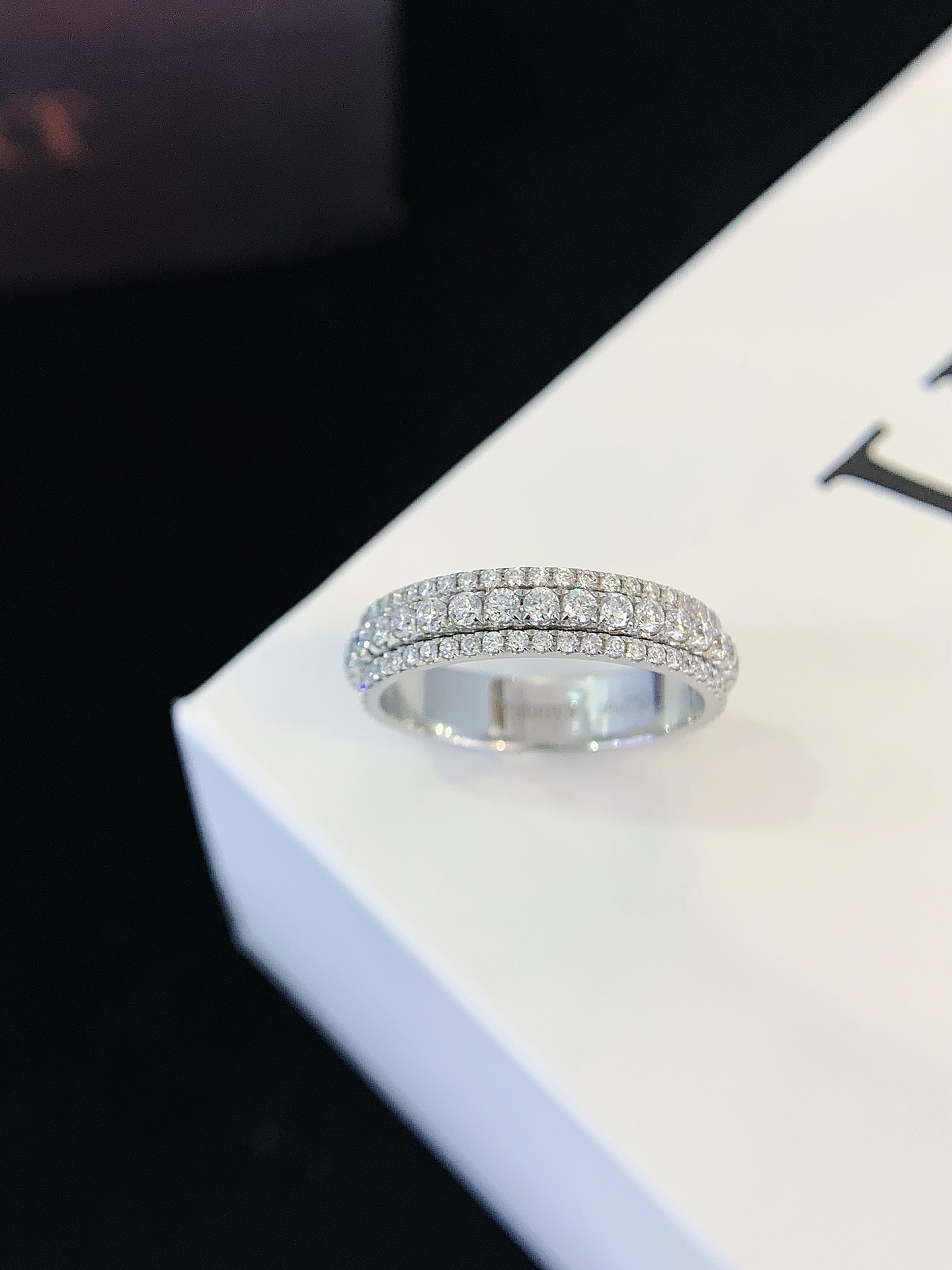 Classic 18k White Gold Full Moissanite Band Ring 3 layer Moissanite Rotating Ring for Women 5