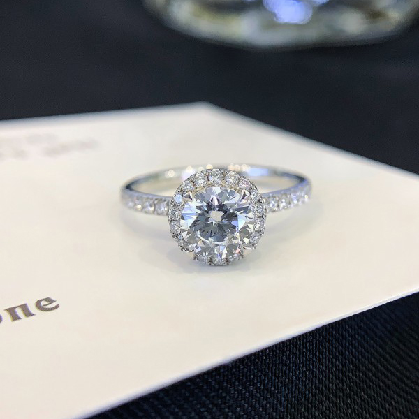 18K gold Halo ring Vintage Women Wedding Ring with 0.818ct Round  lab diamond Ring