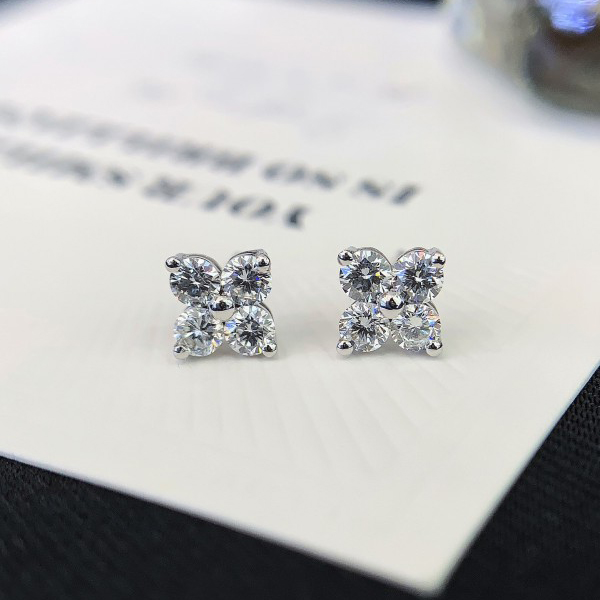 Four-Leaf Clover Flash Diamond Earrings Women 14k 18k Needle Earrings white gold Luxury Design Ladies Girl Lab diamond Stud Earring