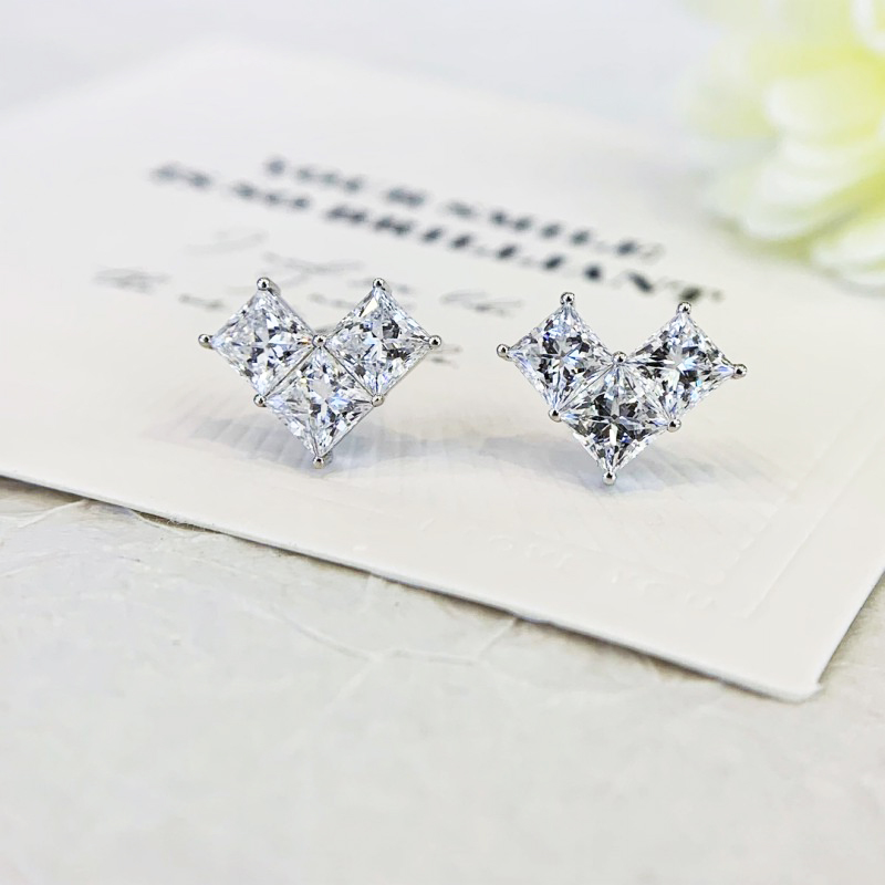 OEM Custom 3 Stone Diamond Earrings Lab Created Diamond Earrings in 14K White Gold Stud Earrings