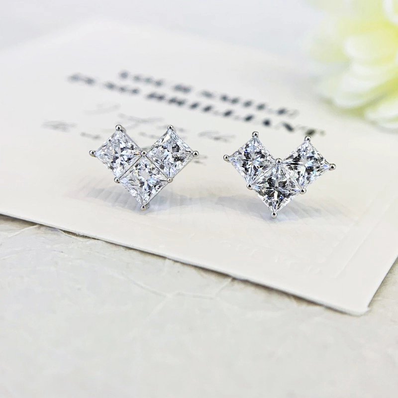 OEM Custom 3 Stone Diamond Earrings Lab Created Diamond Earrings in 14K White Gold Stud Earrings 1