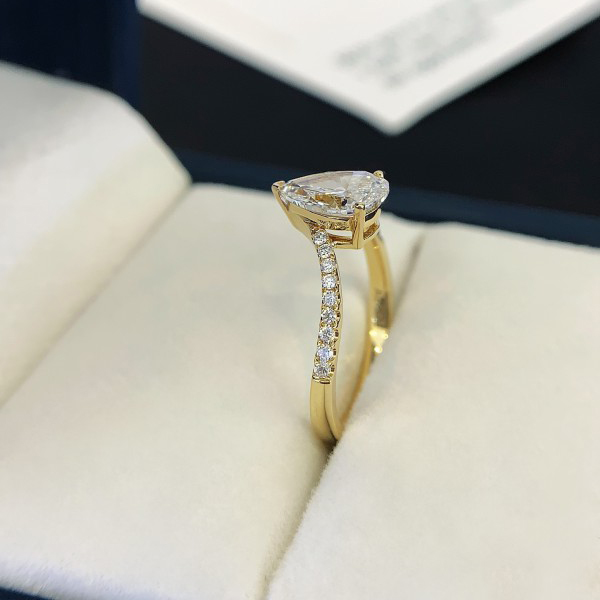 Simple Design Pear Cut Moissanite Wedding Rings High Quality 14K Yellow Gold Fine Jewelry Ring 4