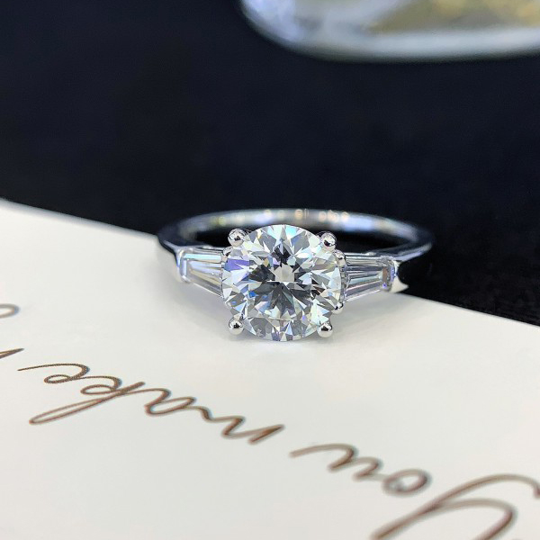 Bridal Wedding Engagement 3 Stone Ring Round Emerald Cut Lab Grown Diamond Wedding Ring for Women