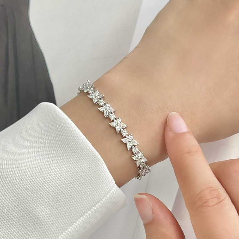 Ladies Fine Jewelry Luxury Lab Grown Diamond Bracelet Four Clover Leaf Shape Bracelet 14K Real White Gold Women Jewelry