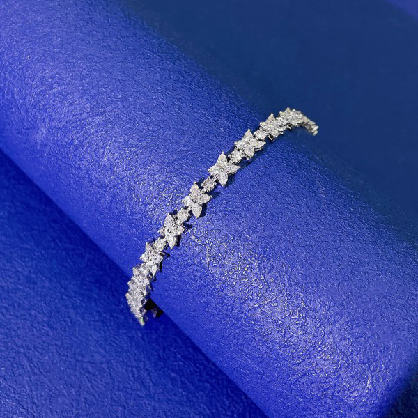 Ladies Fine Jewelry Luxury Lab Grown Diamond Bracelet Four Clover Leaf Shape Bracelet 14K Real White Gold Women Jewelry 3