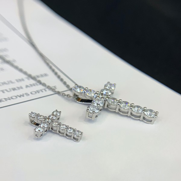 Fine Jewelry Bling Iced out White Gold 14K/18K Charms Round Lab Diamond  Cross Jesus Pendant Necklace for Men 2
