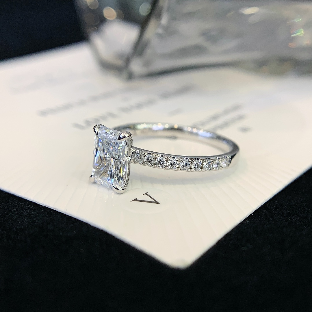 1.27ct Radiant Crushed Ice Cut Diamond Rings 18k White Gold Fine Jewelry Radiant Cut Lab Diamond Ring 4