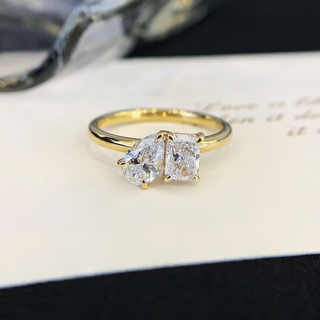 Solid 18K Yellow Gold 5 Prongs Setting VVS Lab Diamond Engagement Ring Fine Jewelry 1.62 CT Pear Lab Grown Diamond Ring