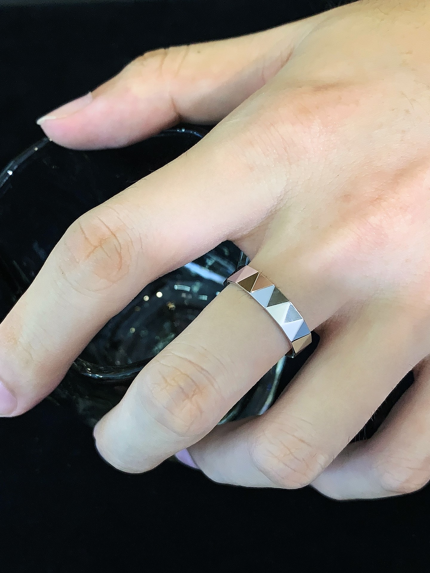 PT950  Unique Niche Couple Ring Fashionable  Diamond-Faced Gold Fine Jewelry Men Wedding Couple Ring 2