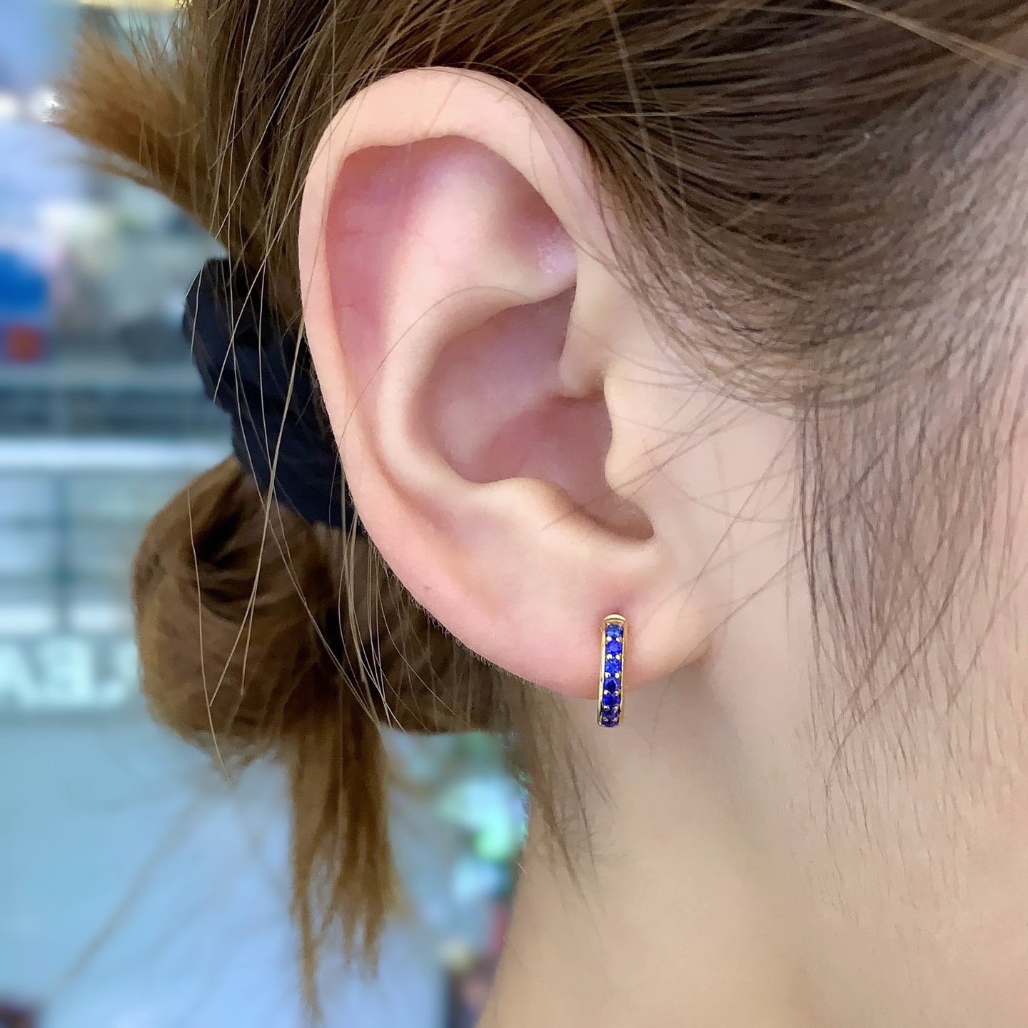 18K Yellow Gold Fine Jewelry 18K 14k Gold Vermeil Birthstone Lab Sapphire Hoop Huggie Earrings 3