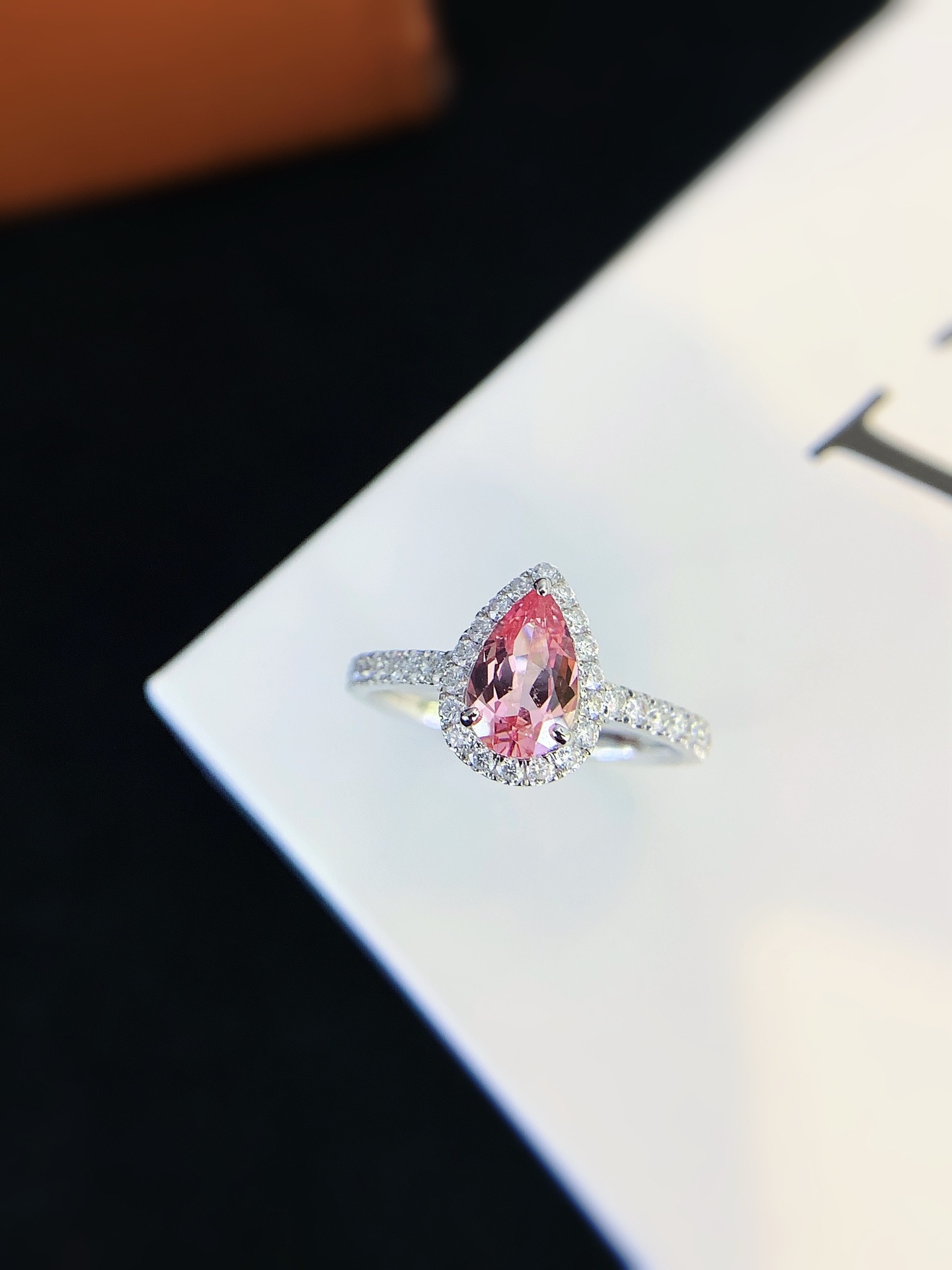 18k Gold Luxury Engagement Diamond Ring 1CT VVS2 Pear Shape Pink Sapphire Gemstone Diamond Wedding Ring 5