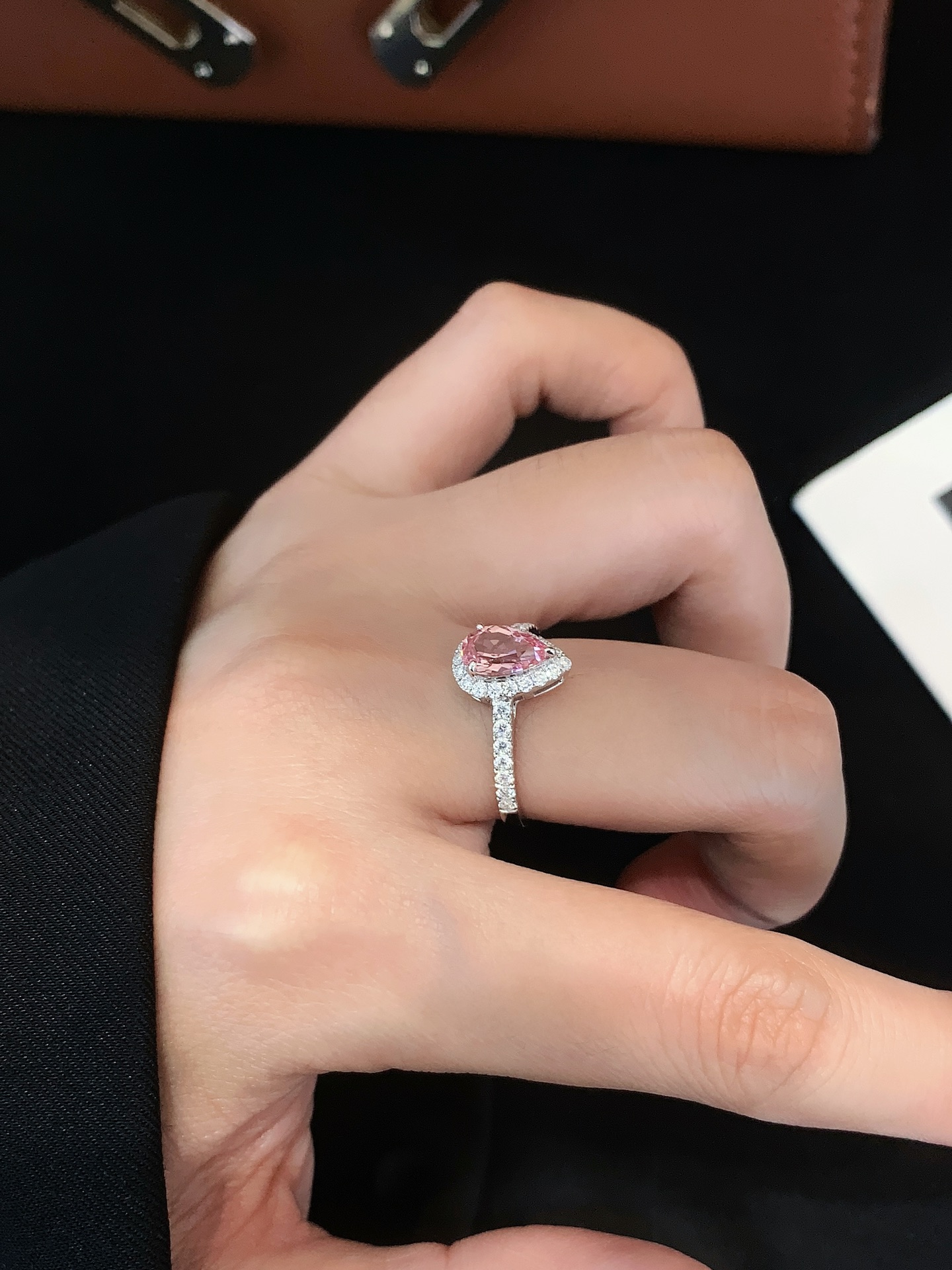 18k Gold Luxury Engagement Diamond Ring 1CT VVS2 Pear Shape Pink Sapphire Gemstone Diamond Wedding Ring 3